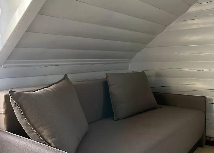 Gray House * Pilipets