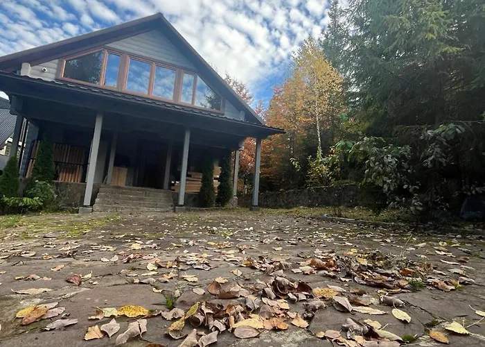 Gray House Lodge